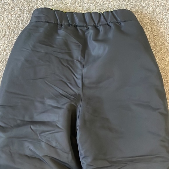 SwissTech Kids Black Snow Pants - Picture 4 of 9